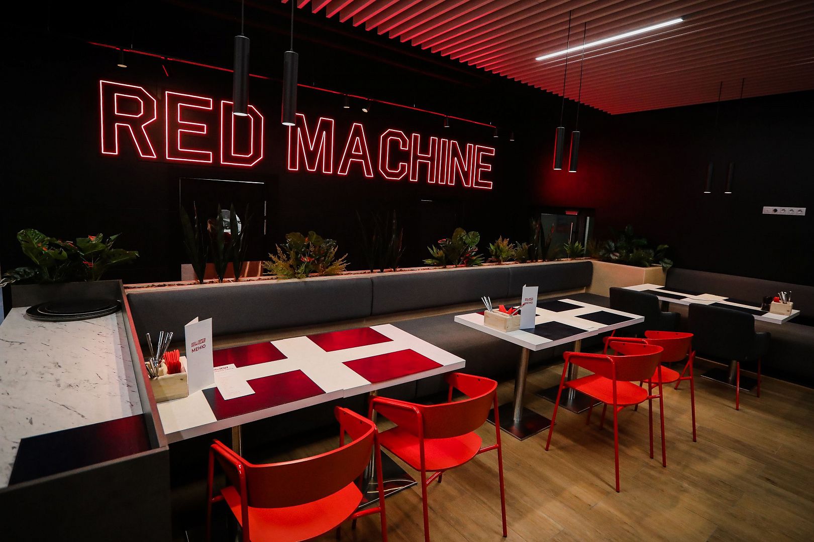 Bronka Restaurant Group открыла Red Machine Cafe в Хоккейном Городе СКА - фото 1